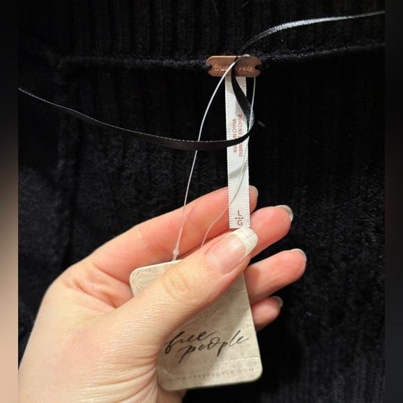 NWT Free People Emmaline Black Balloon Sleeve Knit Sweater Mini Dress Size Large - Picture 8 of 9